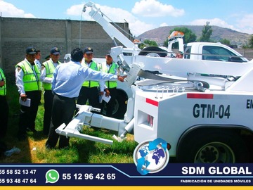 Fabricantes de Cajas secas, con copote, Carrocerias, Remolques, Plataformas, Redilas, Estaquitas, Auto tanques pipas de agua, Unidades Moviles SDM Global Mexico somos una empresa líder como fabricantes de cajas secas, carrocerias redilas, semi remolques, plataformas, auto tanques pipas para agua, estacas, con personal altamente capasitado para su fabricacion de Unidades Moviles Especiales en Mexico.Las cajas secas y carrocerias son de varios tamaños, para transportar diferentes productos y mercancias. Están construidas generalmente de aluminio y madera. Estas carrocerias y cajas secas se sujetan a la parte trasera del chasis. Protegen los productos que no necesitan estar refrigerados, para transportarlo y hacerlos llegar a su destino en el mejor estado posible.Somos una Empresa Mexicana líder en el mercado con años de experiencia, especialistas como fabrica de Carrocerias y cajas secas, Unidades moviles, remolques, pipas de agua, auto tanuqyes, compactadores de basura, alargado y acorazado de chasis, equipamiento de patrullas, ambulancias de traslado, gruas de arrastre plataforma, rampas hidraulicas, redilas, estaquitas, fabricantes de unidades moviles especiales para dependencias de gobierno.Somos fabribricantes directos, distribuidores en todo Mexico, comunicate y te atenderemos personalmente.