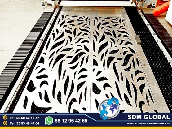 Fabricantes de Cajas secas, con copote, Carrocerias, Remolques, Plataformas, Redilas, Estaquitas, Auto tanques pipas de agua, Unidades Moviles SDM Global Mexico somos una empresa líder como fabricantes de cajas secas, carrocerias redilas, semi remolques, plataformas, auto tanques pipas para agua, estacas, con personal altamente capasitado para su fabricacion de Unidades Moviles Especiales en Mexico.Las cajas secas y carrocerias son de varios tamaños, para transportar diferentes productos y mercancias. Están construidas generalmente de aluminio y madera. Estas carrocerias y cajas secas se sujetan a la parte trasera del chasis. Protegen los productos que no necesitan estar refrigerados, para transportarlo y hacerlos llegar a su destino en el mejor estado posible.Somos una Empresa Mexicana líder en el mercado con años de experiencia, especialistas como fabrica de Carrocerias y cajas secas, Unidades moviles, remolques, pipas de agua, auto tanuqyes, compactadores de basura, alargado y acorazado de chasis, equipamiento de patrullas, ambulancias de traslado, gruas de arrastre plataforma, rampas hidraulicas, redilas, estaquitas, fabricantes de unidades moviles especiales para dependencias de gobierno.Somos fabribricantes directos, distribuidores en todo Mexico, comunicate y te atenderemos personalmente.