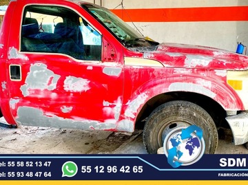 Fabricantes de Ambulancias de Traslado Tipo 1 y 2SDM Global Mexico somos una empresa líder en la Venta y Fabricacion de Ambulancias de Traslado Tipo 1 y 2 asi como de unidades medicas moviles, semi remolques, cajas secas, con personal altamente capasitado para su fabricacion. Especialistas den unidades para gobierno.El término ambulancia por lo general se utiliza para designar un vehículo usado para proporcionar cuidados médicos a pacientes que se encuentran lejos de un hospital o bien para trasladar al paciente a un centro médico u hospital donde se pueda seguir de cerca su evolución y practicarle un mayor número de pruebas médicas para su mejora y alivio.Somos una Empresa Mexicana líder en el Mercado con años de experiencia, especialistas como Fabricantes y Venta de Ambulancias de Traslado y Unidades Medicas Moviles, carrocerias, remolques, pipas de agua, autotanques, compactadores de basura, alargado y acorazado de chasis, equipamiento de patrullas, ambulancias de traslado, gruas de arrastre y plataformas, rampas hidraulicas para camioneta y camion, redilas, estaquitas, huacaludas, fabricantes directos de todo tipo de Ambulancias y unidades medicas moviles para gobierno.Somos fabribricantes directos, distribuidores en todo Mexico, comunicate y te atenderemos personalmente.