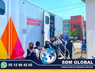 Fabricantes de Cajas secas, con copote, Carrocerias, Remolques, Plataformas, Redilas, Estaquitas, Auto tanques pipas de agua, Unidades Moviles SDM Global Mexico somos una empresa líder como fabricantes de cajas secas, carrocerias redilas, semi remolques, plataformas, auto tanques pipas para agua, estacas, con personal altamente capasitado para su fabricacion de Unidades Moviles Especiales en Mexico.Las cajas secas y carrocerias son de varios tamaños, para transportar diferentes productos y mercancias. Están construidas generalmente de aluminio y madera. Estas carrocerias y cajas secas se sujetan a la parte trasera del chasis. Protegen los productos que no necesitan estar refrigerados, para transportarlo y hacerlos llegar a su destino en el mejor estado posible.Somos una Empresa Mexicana líder en el mercado con años de experiencia, especialistas como fabrica de Carrocerias y cajas secas, Unidades moviles, remolques, pipas de agua, auto tanuqyes, compactadores de basura, alargado y acorazado de chasis, equipamiento de patrullas, ambulancias de traslado, gruas de arrastre plataforma, rampas hidraulicas, redilas, estaquitas, fabricantes de unidades moviles especiales para dependencias de gobierno.Somos fabribricantes directos, distribuidores en todo Mexico, comunicate y te atenderemos personalmente.