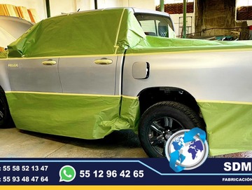 Fabricantes de Auto tanques o carrocerias tipo pipas para el almacenamiento y conservación de productos líquidos o sólidos SDM Global Mexico somos una empresa líder en la fabricacion y venta de Auto Tanques o carrocerias tipo Pipas de agua con capacidad de 3000 lt, 5000 lt, 10,000 lt, 15000 lt, 20,000 litros, auto tanques de agua fijos y moviles, con personal altamente capasitado para su fabricacion.Un Auto tanque de agua es un depósito destinado a almacenar agua para consumo humano o cualquier otro uso. Son un elemento fundamental en una red de abastecimiento de agua potable, para compensar las variaciones horarias de la demanda de agua potable.Somos una Empresa Mexicana líder en el Mercado con años de experiencia, especialistas en la fabricacion de carrocerias tipo pipas de agua, y como fabricantes de Auto tanques de agua, Unidades Moviles Especiales, carrocerias, remolques, recolectores compactadores de basura, alargado y acorazado de chasis, equipamiento de patrullas, ambulancias de traslado, gruas de arrastre plataforma, rampas hidraulicas, redilas, estaquitas, cajas secas con copete.Somos fabribricantes directos, distribuidores en todo Mexico, comunicate y te atenderemos personalmente. Fabricantes de Auto tanques o carrocerias tipo pipas para el almacenamiento y conservación de productos líquidos o sólidos SDM Global Mexico somos una empresa líder en la fabricacion y venta de Auto Tanques o carrocerias tipo Pipas de agua con capacidad de 3000 lt, 5000 lt, 10,000 lt, 15000 lt, 20,000 litros, auto tanques de agua fijos y moviles, con personal altamente capasitado para su fabricacion.Un Auto tanque de agua es un depósito destinado a almacenar agua para consumo humano o cualquier otro uso. Son un elemento fundamental en una red de abastecimiento de agua potable, para compensar las variaciones horarias de la demanda de agua potable.Somos una Empresa Mexicana líder en el Mercado con años de experiencia, especialistas en la fabricacion de carrocerias tipo pipas de agua, y como fabricantes de Auto tanques de agua, Unidades Moviles Especiales, carrocerias, remolques, recolectores compactadores de basura, alargado y acorazado de chasis, equipamiento de patrullas, ambulancias de traslado, gruas de arrastre plataforma, rampas hidraulicas, redilas, estaquitas, cajas secas con copete.Somos fabribricantes directos, distribuidores en todo Mexico, comunicate y te atenderemos personalmente.