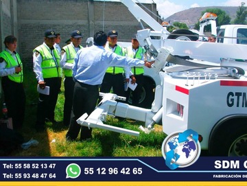 Fabricantes de Auto tanques o carrocerias tipo pipas para el almacenamiento y conservación de productos líquidos o sólidos SDM Global Mexico somos una empresa líder en la fabricacion y venta de Auto Tanques o carrocerias tipo Pipas de agua con capacidad de 3000 lt, 5000 lt, 10,000 lt, 15000 lt, 20,000 litros, auto tanques de agua fijos y moviles, con personal altamente capasitado para su fabricacion.Un Auto tanque de agua es un depósito destinado a almacenar agua para consumo humano o cualquier otro uso. Son un elemento fundamental en una red de abastecimiento de agua potable, para compensar las variaciones horarias de la demanda de agua potable.Somos una Empresa Mexicana líder en el Mercado con años de experiencia, especialistas en la fabricacion de carrocerias tipo pipas de agua, y como fabricantes de Auto tanques de agua, Unidades Moviles Especiales, carrocerias, remolques, recolectores compactadores de basura, alargado y acorazado de chasis, equipamiento de patrullas, ambulancias de traslado, gruas de arrastre plataforma, rampas hidraulicas, redilas, estaquitas, cajas secas con copete.Somos fabribricantes directos, distribuidores en todo Mexico, comunicate y te atenderemos personalmente. Fabricantes de Auto tanques o carrocerias tipo pipas para el almacenamiento y conservación de productos líquidos o sólidos SDM Global Mexico somos una empresa líder en la fabricacion y venta de Auto Tanques o carrocerias tipo Pipas de agua con capacidad de 3000 lt, 5000 lt, 10,000 lt, 15000 lt, 20,000 litros, auto tanques de agua fijos y moviles, con personal altamente capasitado para su fabricacion.Un Auto tanque de agua es un depósito destinado a almacenar agua para consumo humano o cualquier otro uso. Son un elemento fundamental en una red de abastecimiento de agua potable, para compensar las variaciones horarias de la demanda de agua potable.Somos una Empresa Mexicana líder en el Mercado con años de experiencia, especialistas en la fabricacion de carrocerias tipo pipas de agua, y como fabricantes de Auto tanques de agua, Unidades Moviles Especiales, carrocerias, remolques, recolectores compactadores de basura, alargado y acorazado de chasis, equipamiento de patrullas, ambulancias de traslado, gruas de arrastre plataforma, rampas hidraulicas, redilas, estaquitas, cajas secas con copete.Somos fabribricantes directos, distribuidores en todo Mexico, comunicate y te atenderemos personalmente.