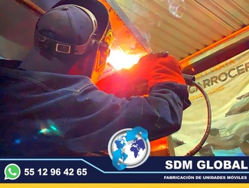 Fabricantes de Auto tanques o carrocerias tipo pipas para el almacenamiento y conservación de productos líquidos o sólidos SDM Global Mexico somos una empresa líder en la fabricacion y venta de Auto Tanques o carrocerias tipo Pipas de agua con capacidad de 3000 lt, 5000 lt, 10,000 lt, 15000 lt, 20,000 litros, auto tanques de agua fijos y moviles, con personal altamente capasitado para su fabricacion.Un Auto tanque de agua es un depósito destinado a almacenar agua para consumo humano o cualquier otro uso. Son un elemento fundamental en una red de abastecimiento de agua potable, para compensar las variaciones horarias de la demanda de agua potable.Somos una Empresa Mexicana líder en el Mercado con años de experiencia, especialistas en la fabricacion de carrocerias tipo pipas de agua, y como fabricantes de Auto tanques de agua, Unidades Moviles Especiales, carrocerias, remolques, recolectores compactadores de basura, alargado y acorazado de chasis, equipamiento de patrullas, ambulancias de traslado, gruas de arrastre plataforma, rampas hidraulicas, redilas, estaquitas, cajas secas con copete.Somos fabribricantes directos, distribuidores en todo Mexico, comunicate y te atenderemos personalmente. Fabricantes de Auto tanques o carrocerias tipo pipas para el almacenamiento y conservación de productos líquidos o sólidos SDM Global Mexico somos una empresa líder en la fabricacion y venta de Auto Tanques o carrocerias tipo Pipas de agua con capacidad de 3000 lt, 5000 lt, 10,000 lt, 15000 lt, 20,000 litros, auto tanques de agua fijos y moviles, con personal altamente capasitado para su fabricacion.Un Auto tanque de agua es un depósito destinado a almacenar agua para consumo humano o cualquier otro uso. Son un elemento fundamental en una red de abastecimiento de agua potable, para compensar las variaciones horarias de la demanda de agua potable.Somos una Empresa Mexicana líder en el Mercado con años de experiencia, especialistas en la fabricacion de carrocerias tipo pipas de agua, y como fabricantes de Auto tanques de agua, Unidades Moviles Especiales, carrocerias, remolques, recolectores compactadores de basura, alargado y acorazado de chasis, equipamiento de patrullas, ambulancias de traslado, gruas de arrastre plataforma, rampas hidraulicas, redilas, estaquitas, cajas secas con copete.Somos fabribricantes directos, distribuidores en todo Mexico, comunicate y te atenderemos personalmente.