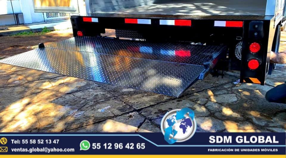 <span style="font-weight: bold;">Rampa Hidraulica para camioneta y rabones de 1500 kilos  </span><br>
